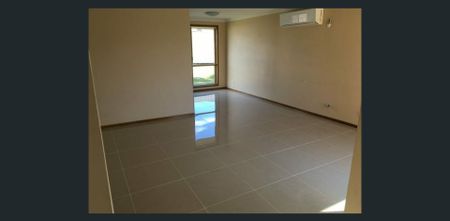 Comfortable Family Home in a Convenient Location - Photo 4