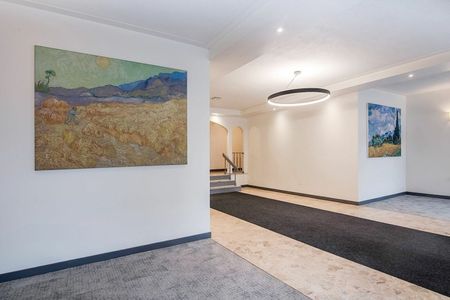 2400 Van Horne Street - Photo 3