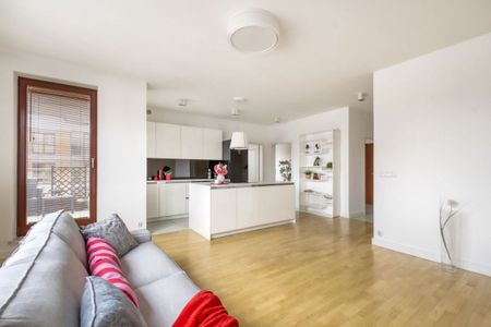 Ciche 3-pokojowe mieszkanie przy prywatnym parku - Zdjęcie 2