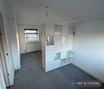 3 bedroom end of terrace house to rent - Photo 5