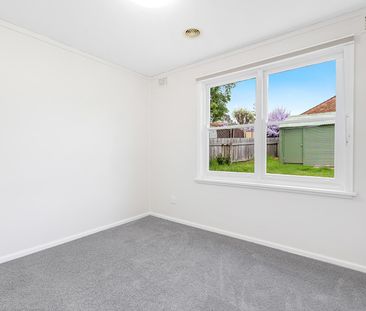 90 Walker Cres, Narrabundah ACT 2604 - House For Rent | Domain - Photo 3