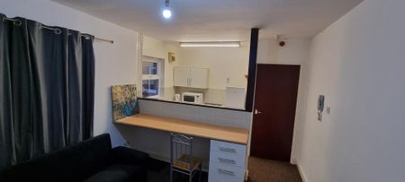 1 bedroom flat to rent - Photo 3