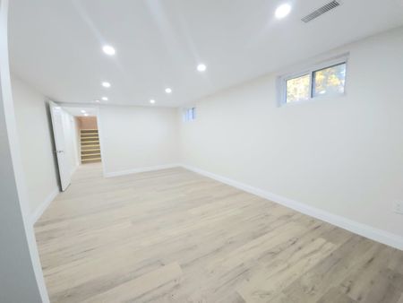 For Lease - 43 Patterson Avenue, Brantford, Ontario - Photo 5