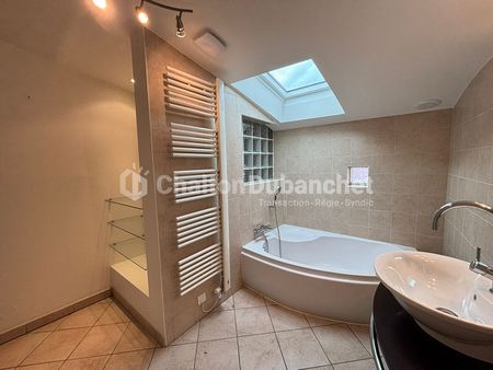 Location Appartement 4 pièces 73m² - Photo 4