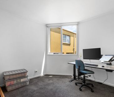 Inner city living - Photo 5