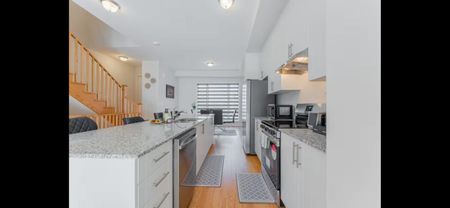 For Lease - 3092 Meadowridge Drive, Oakville, Ontario - Photo 4