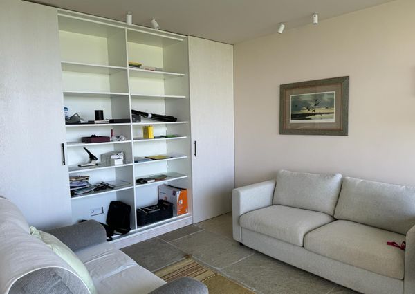 Newly built light three-bedroom villa located in the village of Janas, Sintra