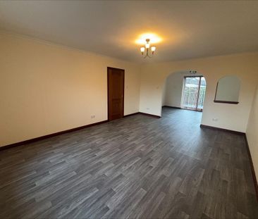 3 bedroom detached house to rent - Photo 2