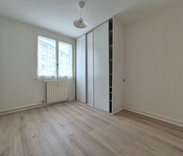 Location Appartement 4 pièces 79m² - Photo 4