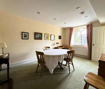 2 bedroom detached house to rent - Photo 5