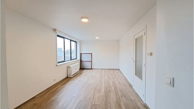 Vernieuwd 1-slaapkamerappartement te huur in Kristus-Koning Brugge - Photo 1