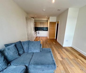 1 bedroom flat to rent - Photo 2