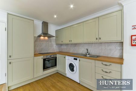 1 bedroom Flat To Let - Photo 4