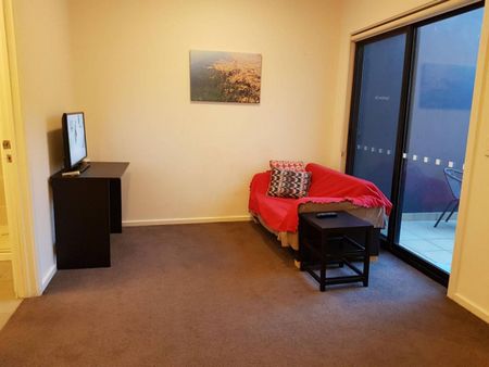 Fully furnished 2-bedroom apartment near Monash Uni (Caulfield) - Photo 3