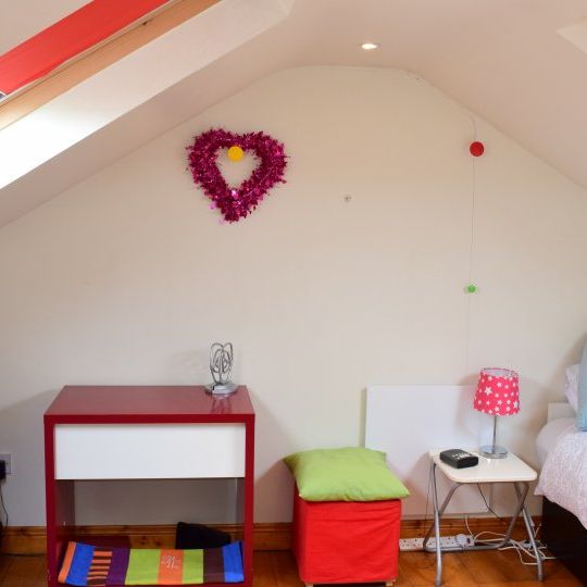 Interior room in 5-bedroom apartment in Rathfarnham, Dublin - Photo 1