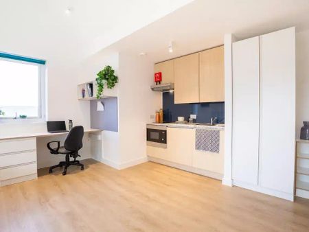 Ground Floor Premier Studio - Photo 5