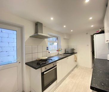 5 bedroom house share to rent - Photo 3