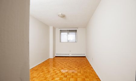 Spacious 1 Bedroom in Central Mississauga - Photo 5