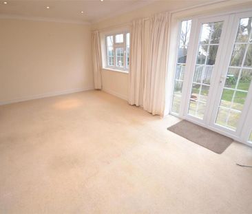 2 bedroom bungalow to rent - Photo 1