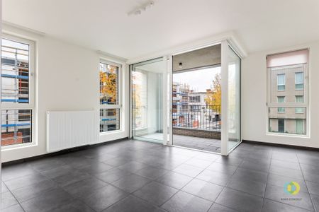 Mooi appartement met twee kamers en terras - Photo 5