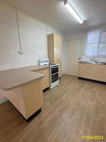 Unit walking Distance to Shops - Photo 3