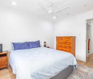 Contemporary Fully Furnished Townhouse in Prime Location! - Photo 6