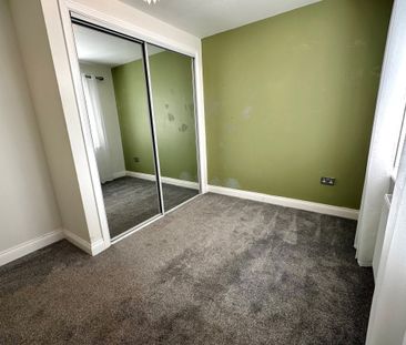 Glenavon Park - Photo 1