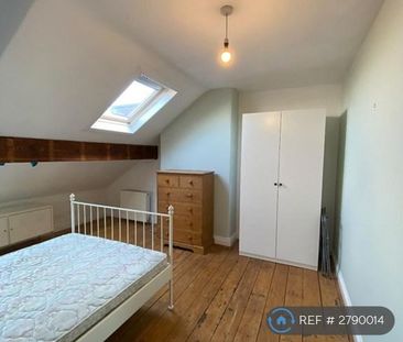 1 bedroom in a house share to rent - Photo 6