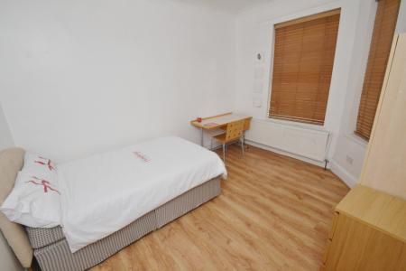 Standish Road, Fallowfield, Manchester, M14 - Photo 4