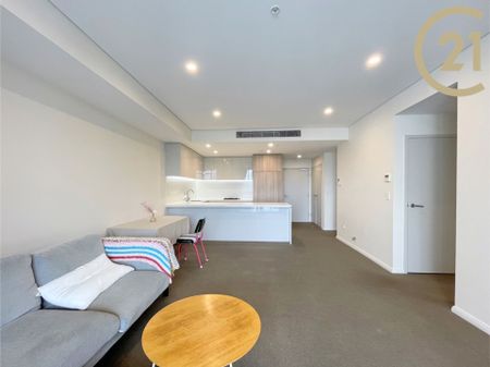 Nearly Brand New Luxury Apartment in Hurstville&excl;&excl; - Photo 3