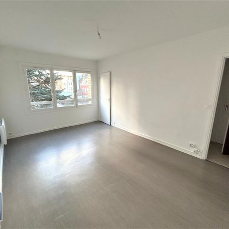 Location Appartement 1 pièce 26m² LILLE 59000 - Photo 3