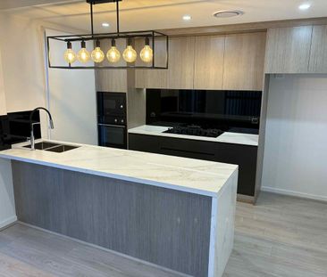 43 Wanda Circuit, Colebee, NSW 2761 - Photo 2