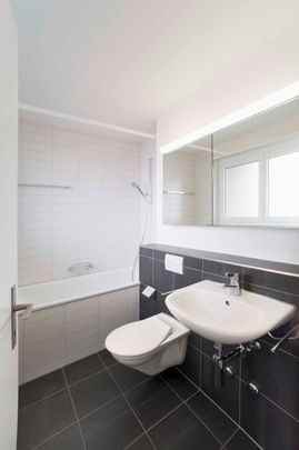 3.5 Zimmer, 77 m², 4. Stock - Photo 1