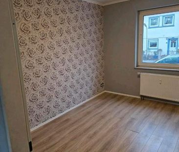 oslebshausen 2 Zimmer frei ab sofort frisch gestrichen - Foto 1