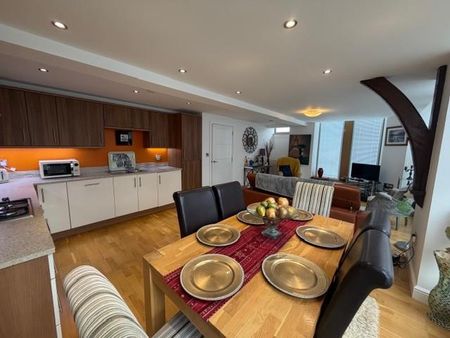 2 bedroom apartment to rent - Photo 4