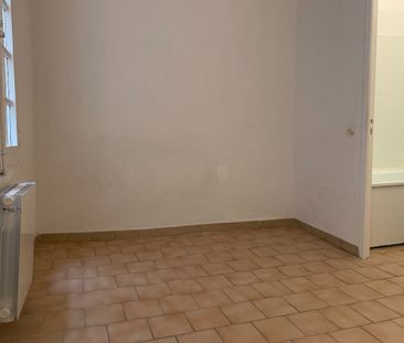 Location Appartement 1 pièce 28m² AIX EN PROVENCE 13100 - Photo 2