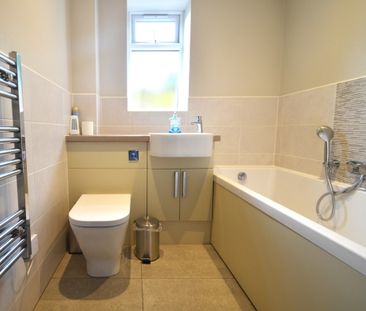 1 bedroom Ground floor flat to rent - Photo 3