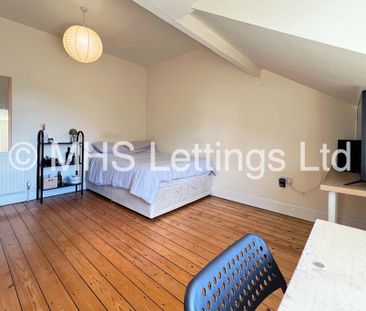 5 Bedroom Mid Terraced House for rent in Bennett Road - Photo 1