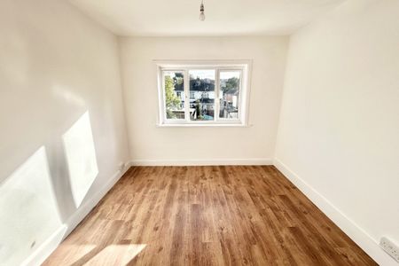 Bitterne Road West - Photo 4