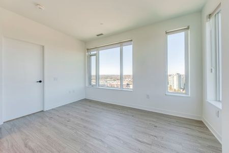 For Lease - 2495 Eglinton Avenue Unit# 1810, Mississauga, Ontario - Photo 4