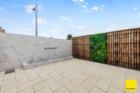 Elevate Your Lifestyle: Stunning Family Home with Premium Upgrades in Tarneit! - Photo 4