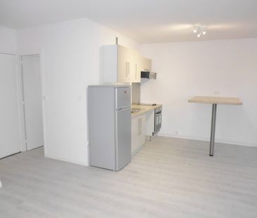 Location Appartement 1 pièce 28m² CHAMALIERES 63400 - Photo 1