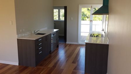 Charming 3BR Home with Deck & Garden - Photo 5