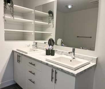 For Lease - 57 HEIRLOOM Street, Blossom Park - Airport and Area, On... - Photo 4