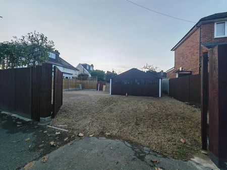 1 bedroom Property To Let Total Size: 1260 SQ FT - Photo 4