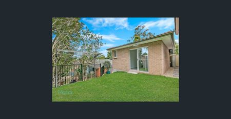 Street facing granny flat within convenient location - Photo 3