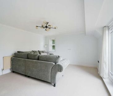 Tepestede Court, CR5 - Photo 1