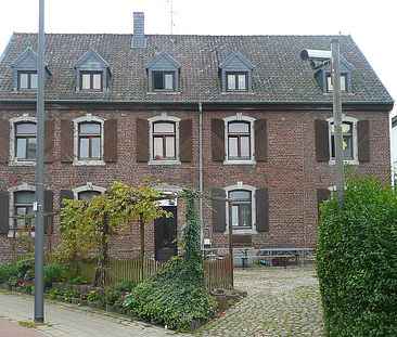 Vollmöblierte 2er Studenten-WG in historischem Gebäude – Aachen-Mitte - Photo 1