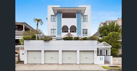 Superb apartment within walking distance to the beach - Photo 5