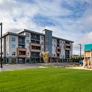 Emmaus Place. Beautiful One Bedroom - Photo 2